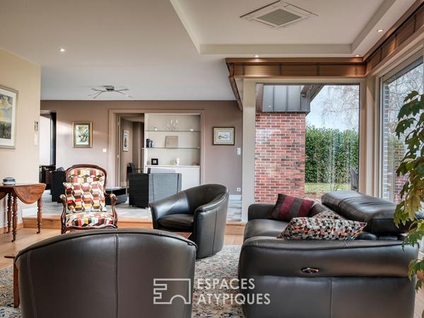 Contemporaine avec parc paysager