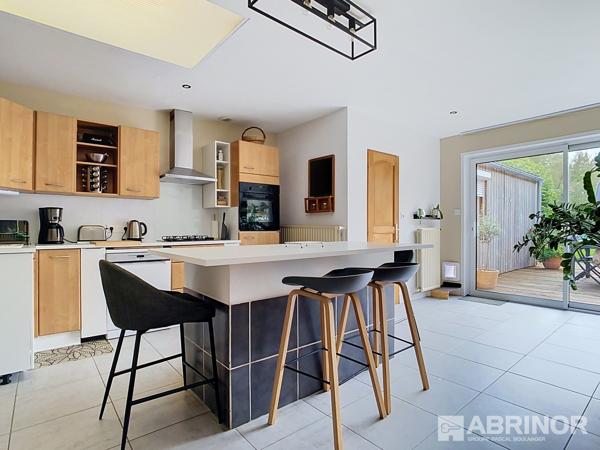 Maison 2 chambres, bureau jardin exposé sud VILLENEUVE D ASCQ