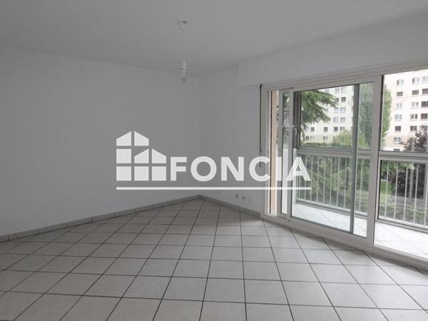 Location Appartement 4 pièces 73.21 m² - PLEIN SUD Echirolles 38130