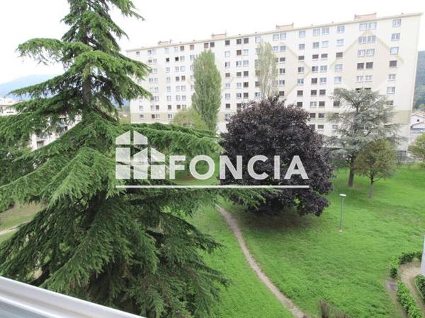 Location Appartement 4 pièces 73.21 m² - PLEIN SUD Echirolles 38130