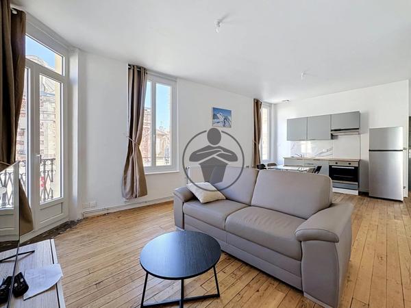 Location                                                      Appartement
                        
                     3 pièces                      55 m2                     à Saint-Quentin