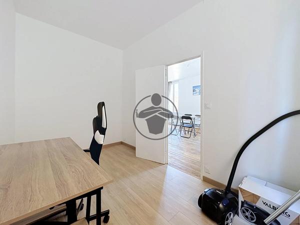Location                                                      Appartement
                        
                     3 pièces                      55 m2                     à Saint-Quentin