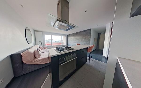 Appartement à louer    4 pièces • 72 m2 Écully