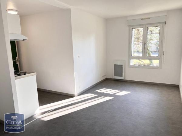 Appartement à louer 1 pièce 24.45m² Niort (79000)