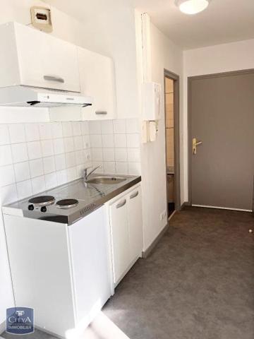 Appartement à louer 1 pièce 24.45m² Niort (79000)