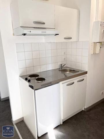 Appartement à louer 1 pièce 24.45m² Niort (79000)