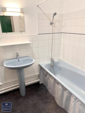 Appartement à louer 1 pièce 24.45m² Niort (79000)