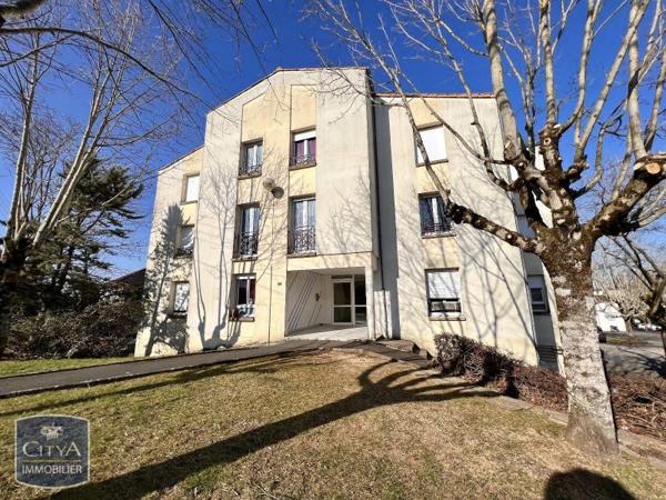 Appartement à louer 1 pièce 24.45m² Niort (79000)