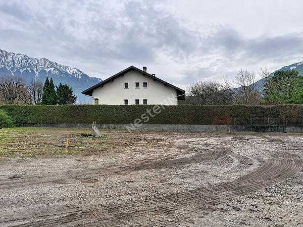 FAVERGES SEYTHENEX _ Terrain plat de 538 m² à vendre au coeur de Faverges-Seythenex