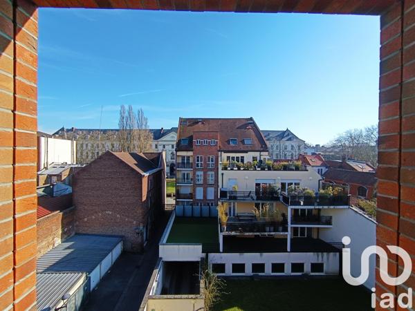 Appartement 3 pièces de 74 m² à Lille (59800)