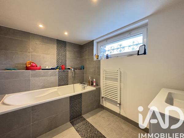 Maison à vendre 5 pièces 130 m² Bruz