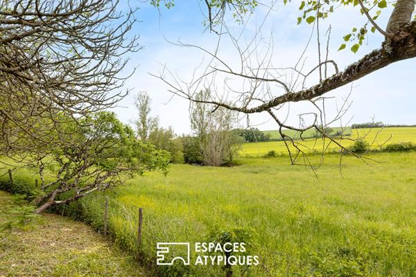 Propriété avec dépendance et piscine dans un environnement nature