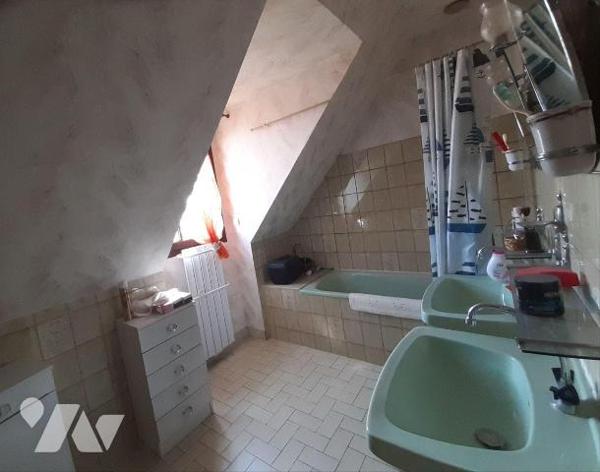 À vendre ? Maison 5 pièces ? PONTIVY (56300)

&#128205; Quartier résidentiel calme ? Proche c...