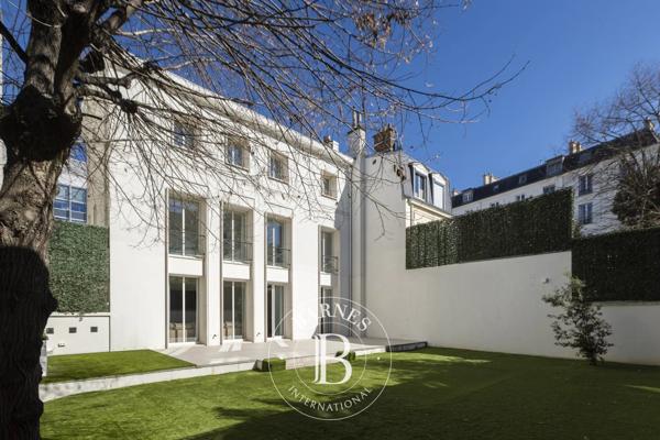Neuilly-sur-Seine, Hôtel particulier 5 Chambres -  390 m² à vendre