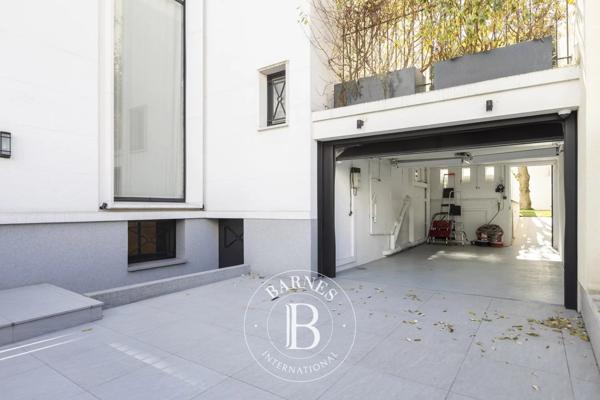 Neuilly-sur-Seine, Hôtel particulier 5 Chambres -  390 m² à vendre