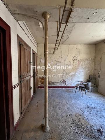 Maison à BEAUMONT-SUR-SARTHE, 72170 - 8 pièces 180m²