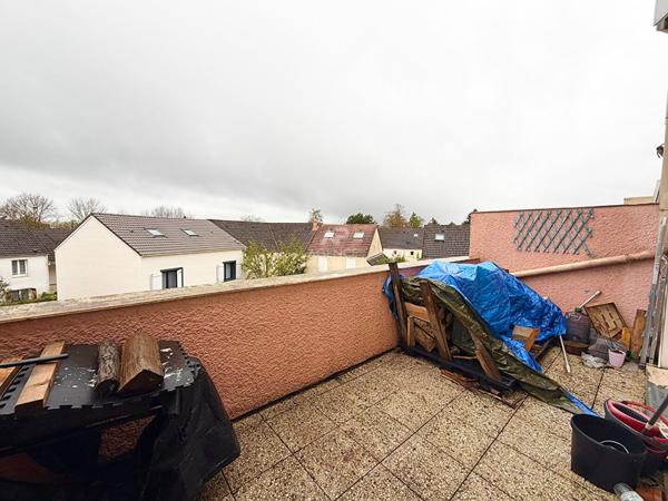 Appartement Cergy 6 pièce(s) 110 m2 €277 000 ** - Référence 2255