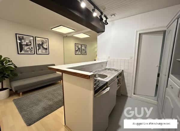 Studio à fort potentiel hyper-centre de La Rochelle, Place de Verdun à 100 m