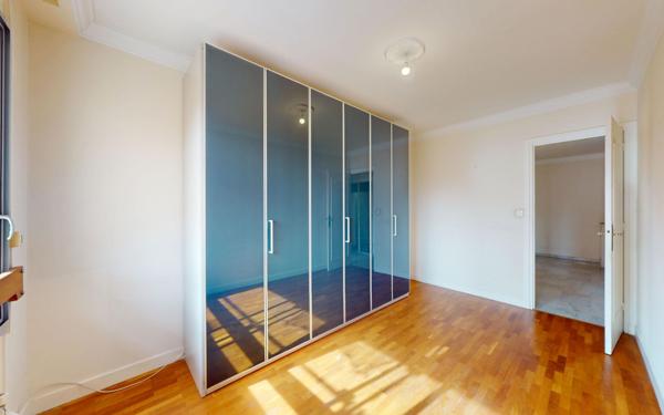 Appartement à vendre    3 pièces • 89 m2 Lyon 4