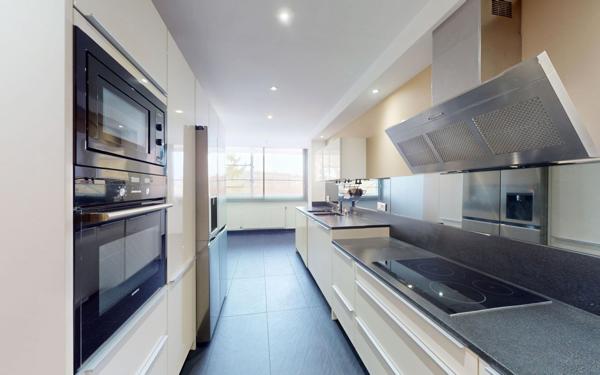 Appartement à vendre    3 pièces • 89 m2 Lyon 4