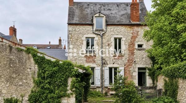 Maison
         5 pièces
        - 126 m² Exclusivité 161 000 € *