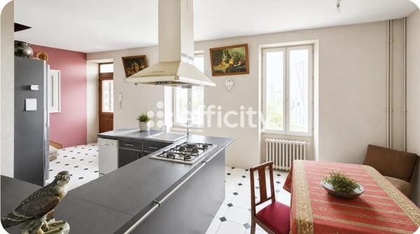 Maison
         5 pièces
        - 126 m² Exclusivité 161 000 € *