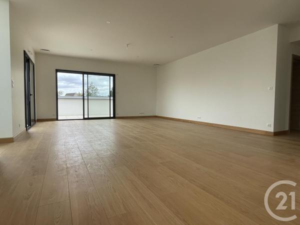 Appartement T4 à vendre  4 pièces - 159,60 m2 CHATEAUROUX - 36