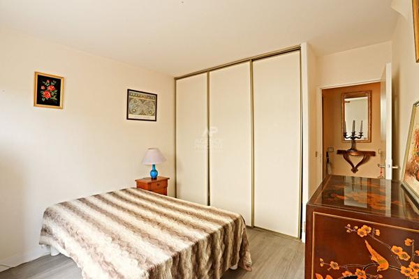 Appartement Nanterre 2 pièce(s) 45 m2 253 000 € ** - Référence 15268