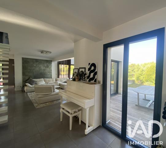 Maison à vendre 6 pièces 177 m² Saône