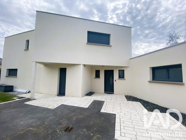 Maison à vendre 6 pièces 177 m² Saône