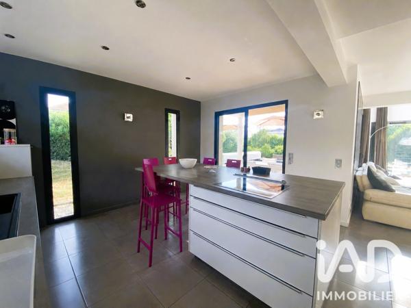 Maison à vendre 6 pièces 177 m² Saône