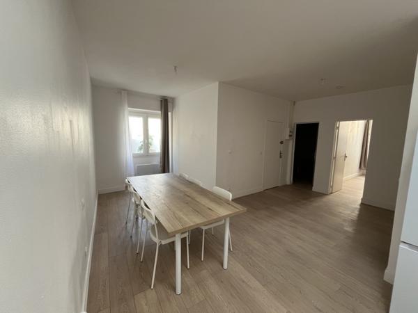 Appartement à louer |                                        LA REOLE |                                        3 pièces  | 75 m²