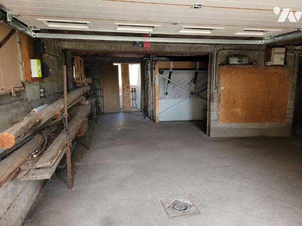 Cette maison d'habitation séduira les familles à la recherche d'espace, de confort et de nombre...