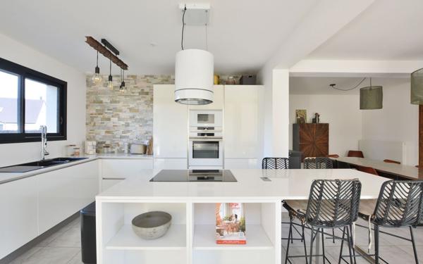 Maison à vendre    4 pièces • 136 m2 Quend