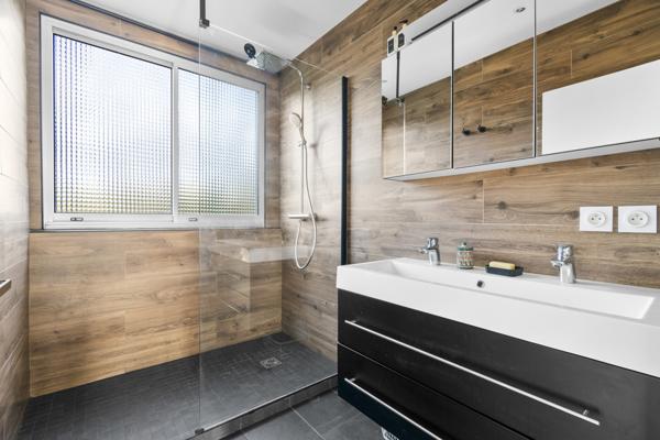 Vaucresson (92420) Grand 5 pièces - calme absolu - parfait état