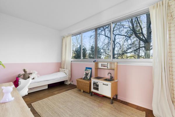 Vaucresson (92420) Grand 5 pièces - calme absolu - parfait état