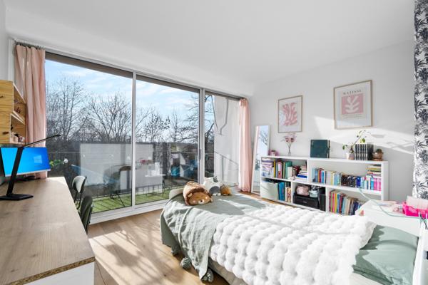 Vaucresson (92420) Grand 5 pièces - calme absolu - parfait état