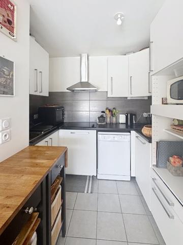 Appartement Aubagne 3 pièces 60 m² , terrasse, parking en s.s