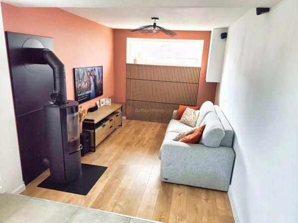 Location                                                      Maison
                        
                     5 pièces                      127 m2                     à Brest