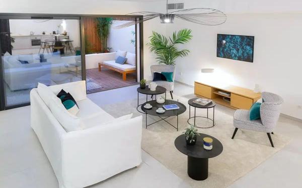 Appartement à vendre    4 pièces •  Marseille 8