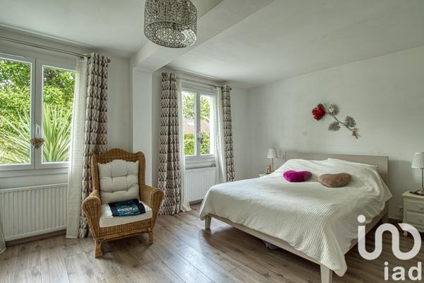 Maison à vendre 9 pièces 218 m² Verneuil-sur-Seine