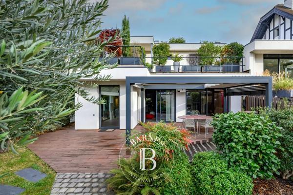 Saint-Maur-des-Fossés, Maison 5 Chambres -  235 m² à vendre