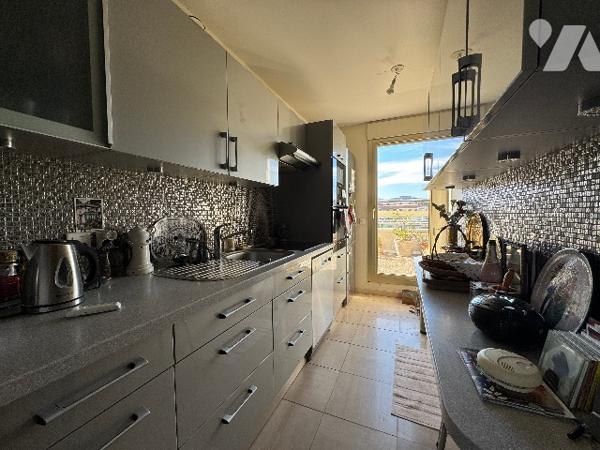 RESIDENCE SERVICES SENIORS HESPERIDES - 70m² - PARIS 12 - TERRASSE - PARKING