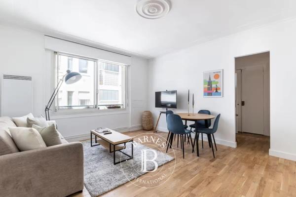 Paris 8ème, Appartement  39 m² à vendre