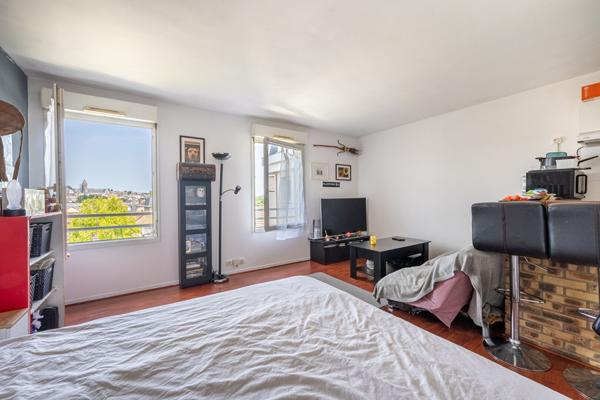 APPARTEMENT STUDIO avec PLACE DE PARKING - PONTOISE