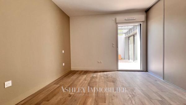 A VENDRE APPARTEMENT NEUF HAUT DE GAMME AVEC DOUBLE GARAGE - QUARTIER BEAUREGARD