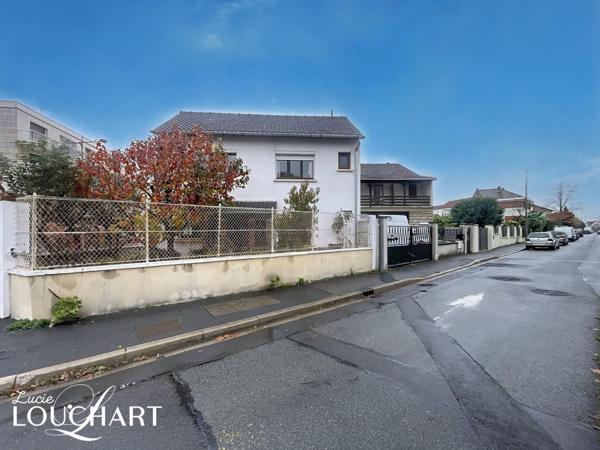 MAISON FAMILIALE À RÉNOVER