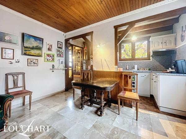 MAISON FAMILIALE À RÉNOVER