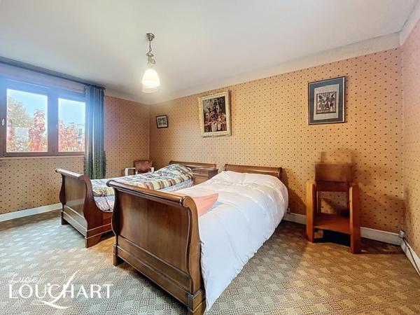 MAISON FAMILIALE À RÉNOVER