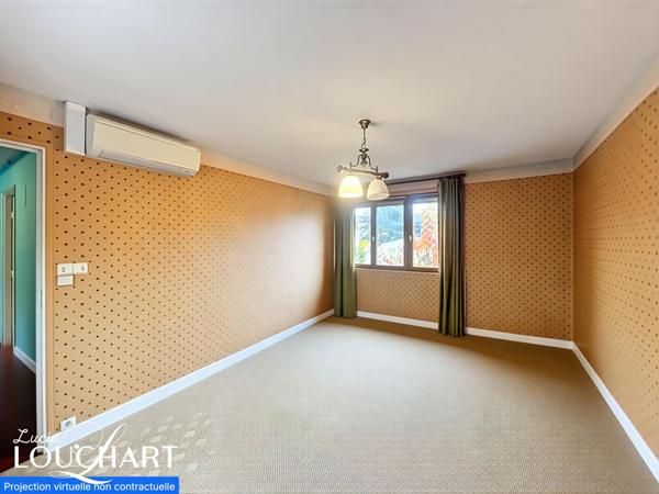 MAISON FAMILIALE À RÉNOVER